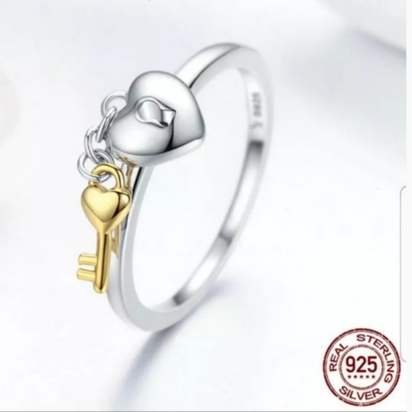 independent brand Jewelry - 💎🍸Silver sterling lock & key ring